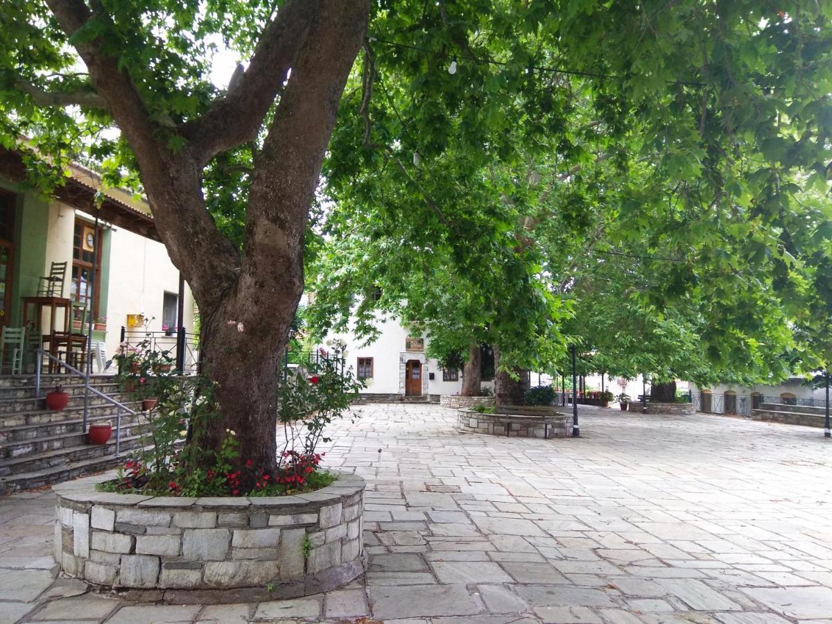 Marina Traditional Stonehouse Afétai Exterior photo