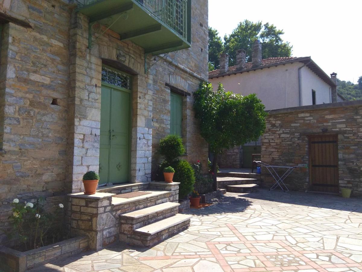 Marina Traditional Stonehouse Afétai Exterior photo