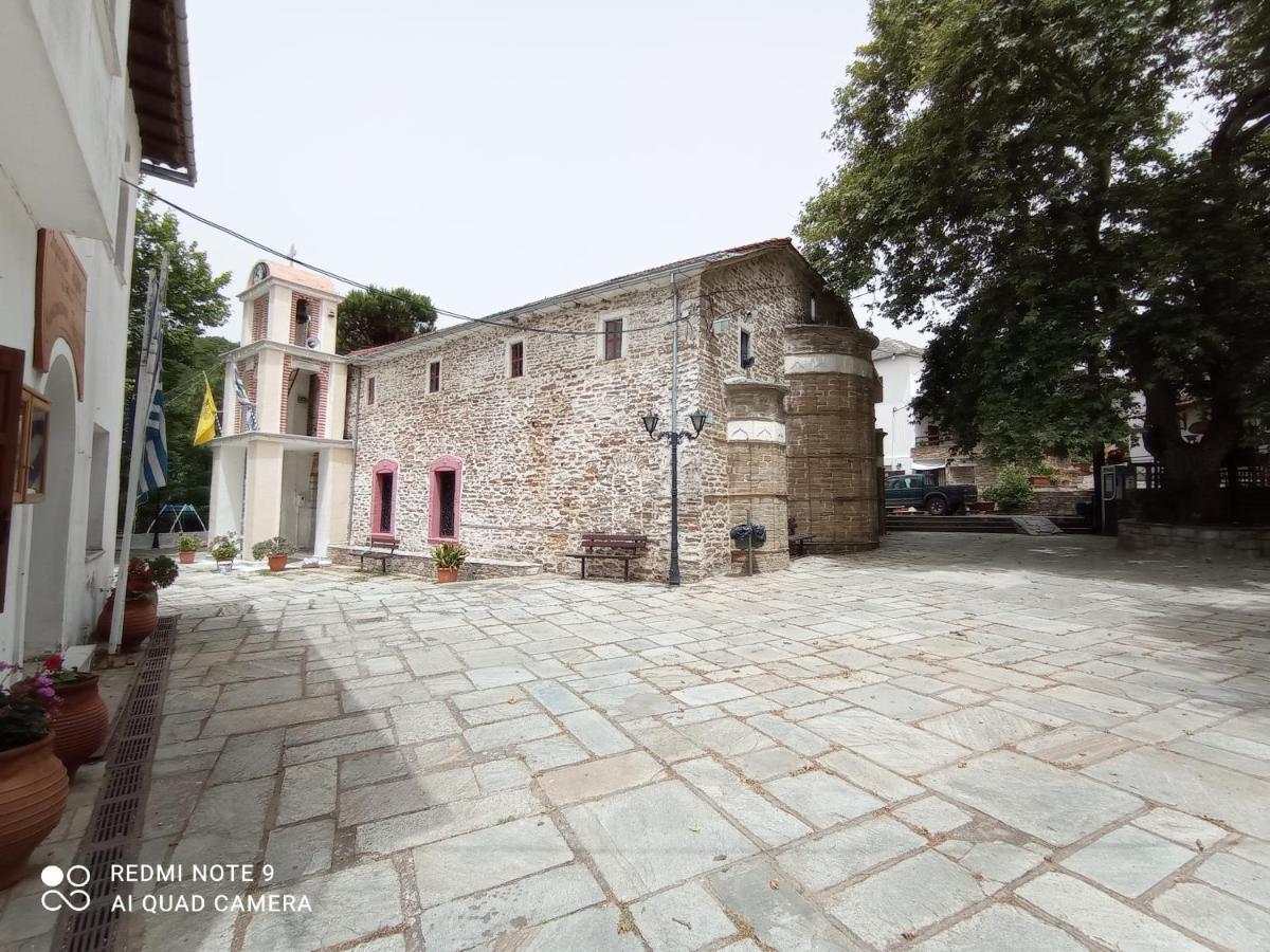 Marina Traditional Stonehouse Afétai Exterior photo