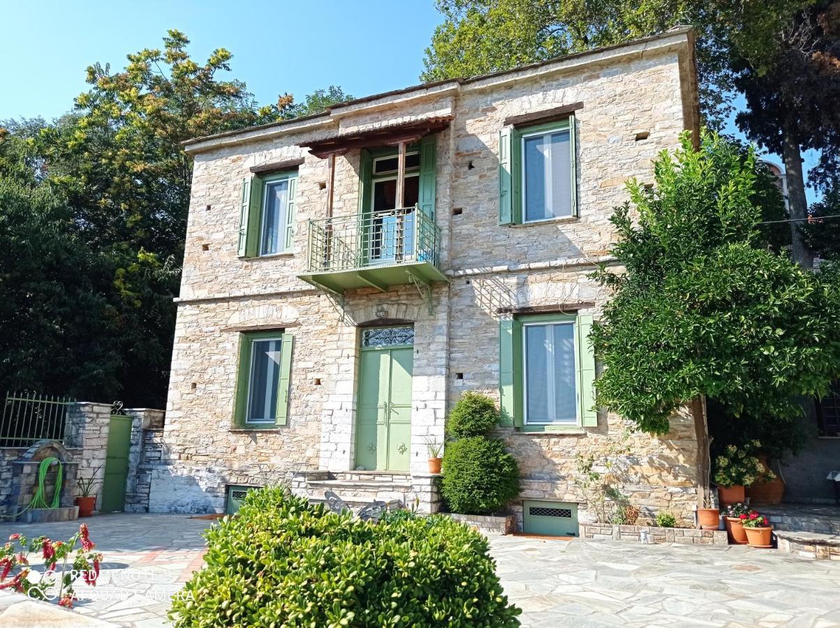 Marina Traditional Stonehouse Afétai Exterior photo